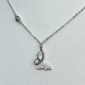 NMP3  Handmade White Mother of Pearl Butterfly Necklace 18K White Gold S925
